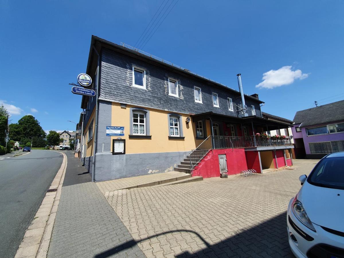 Gaestehaus Weisses Lamm - Monteurzimmer Nordhalben Exterior foto